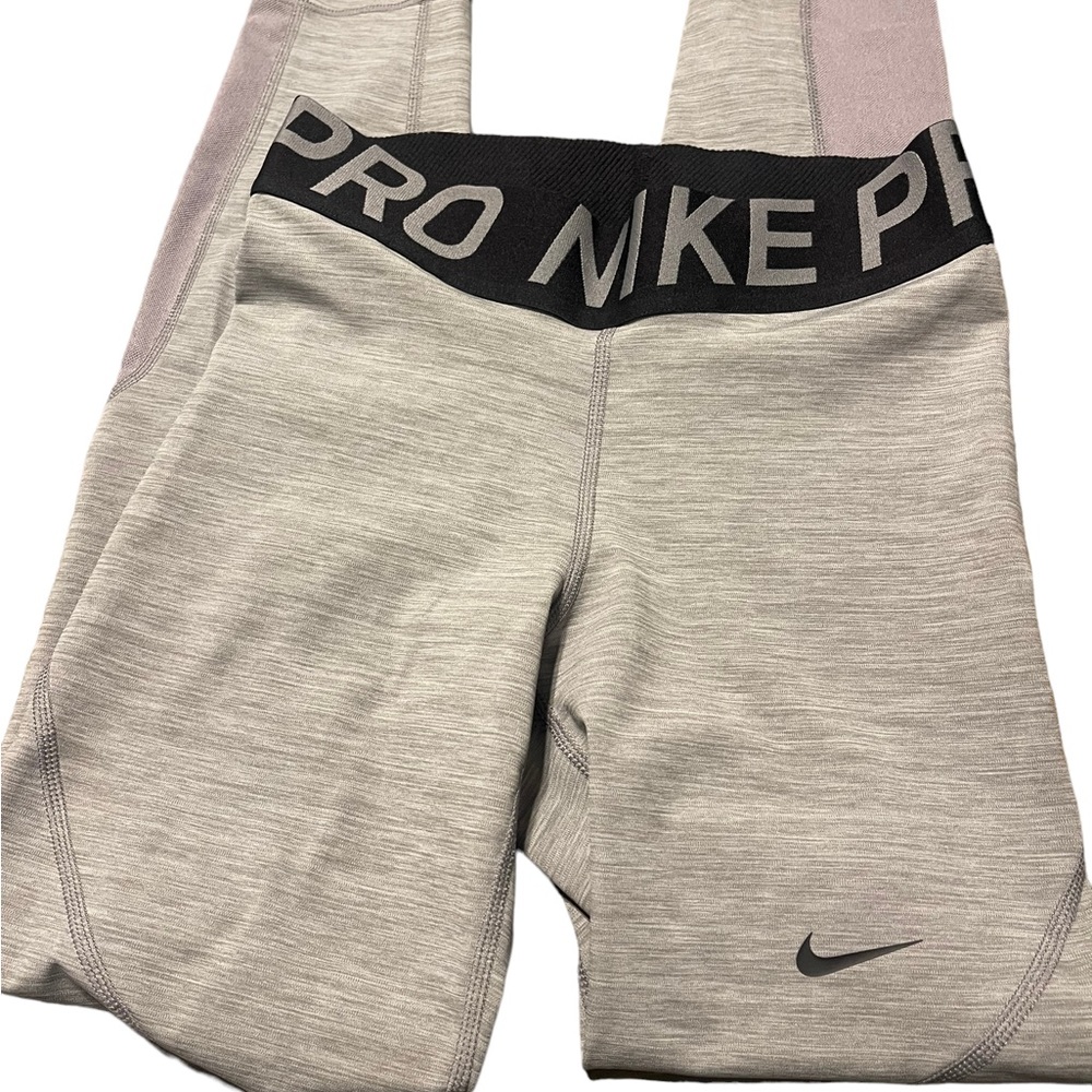 NWOT Nike Pro Womens Leggings